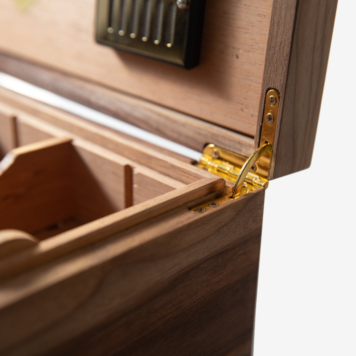 Black Walnut Cigar Humidor - Spanish Cedar Lined - 80 Count - Personalized Brass Engraving